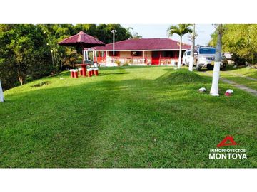Casa-finca a 15 min de Arabia, Pereira