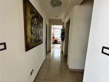 Se VENDE Apartamento en PH Rokas 3, Urbanización Condado del Rey