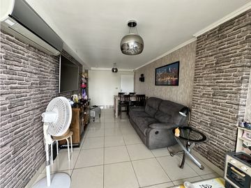 Se VENDE Apartamento en PH Rokas 3, Urbanización Condado del Rey