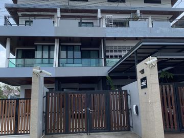 4 Bedroom Townhouse for sale in Kho Hong, Songkhla