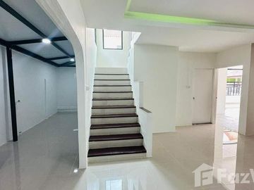 2 Bedroom Townhouse for sale in Khlong Sam, Pathum Thani
