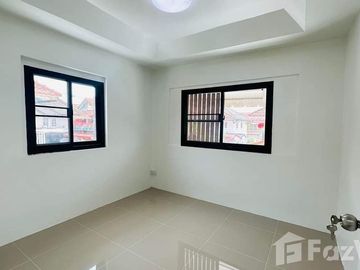 2 Bedroom Townhouse for sale in Khlong Sam, Pathum Thani