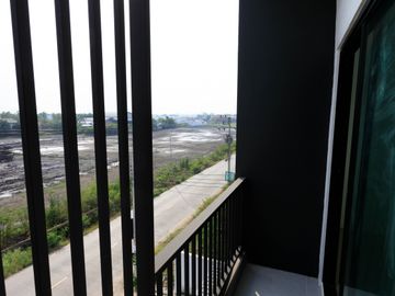 3 Bedroom Townhouse for sale in Khlong Song, Pathum Thani