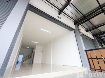 3 Bedroom Townhouse for sale in Khlong Song, Pathum Thani