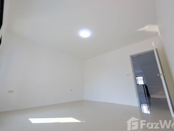 3 Bedroom Townhouse for sale in Khlong Song, Pathum Thani