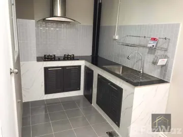 3 Bedroom Townhouse for sale at P Residence Phetkasem-Setthakit
