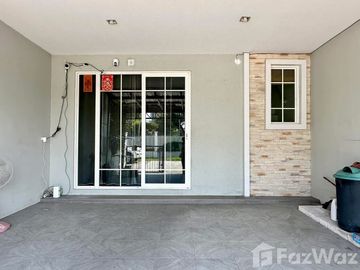 4 Bedroom Townhouse for sale at Golden Town Wongsawang-Khae Rai