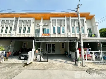 4 Bedroom Townhouse for sale at Golden Town Wongsawang-Khae Rai