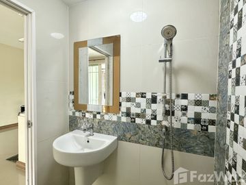 4 Bedroom Townhouse for sale at Golden Town Wongsawang-Khae Rai
