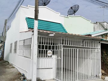 2 Bedroom Townhouse for sale at Mu Baan Kaewkuan 2