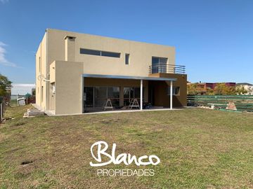 Casa en Venta en Puertos, Escobar, G.B.A. Zona Norte, Argentina