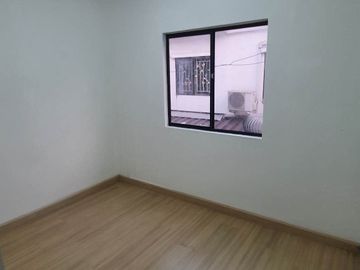 3 Bedroom Townhouse for sale at Baan Pruksa 52/1