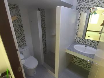 4 Bedroom House for sale at Kanda Baan Rim Khlong