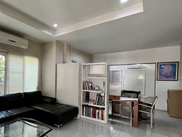 3 Bedroom House for sale at Burasiri Ngamwongwan-Prachachuen