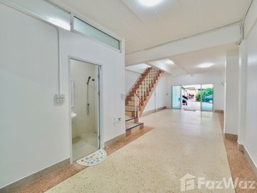 2 Bedroom Townhouse for sale at Baan Paparnakorn