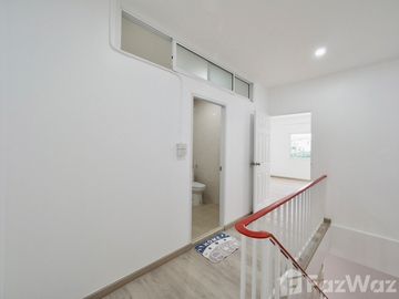 2 Bedroom Townhouse for sale at Baan Paparnakorn