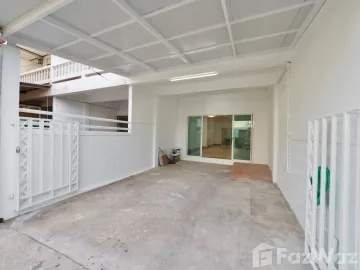 2 Bedroom Townhouse for sale at Baan Paparnakorn