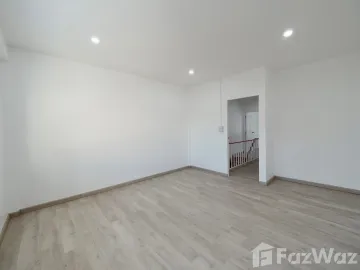 2 Bedroom Townhouse for sale at Baan Paparnakorn