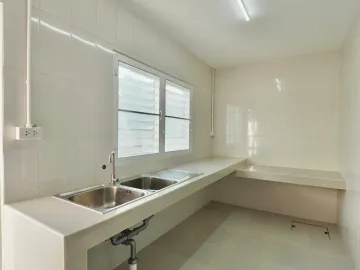 2 Bedroom Townhouse for sale at Baan Paparnakorn