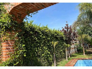 Casa en venta grande con alberca en San Juan Del Río 7 habitaciones 5