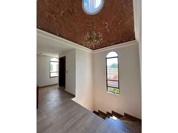 Casa en venta grande con alberca en San Juan Del Río 7 habitaciones 5