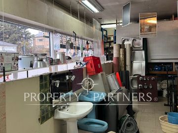 Ferretería en Venta totalmente equipada en Punta Arenas