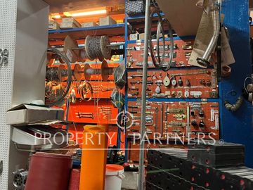Ferretería en Venta totalmente equipada en Punta Arenas