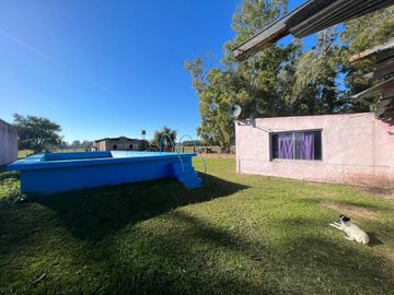 Casa en venta - 3 Dormitorios 2 Baños - 130.000Mts2 - Verónica