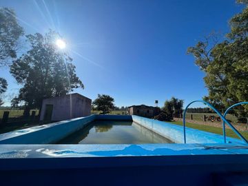 Casa en venta - 3 Dormitorios 2 Baños - 130.000Mts2 - Verónica