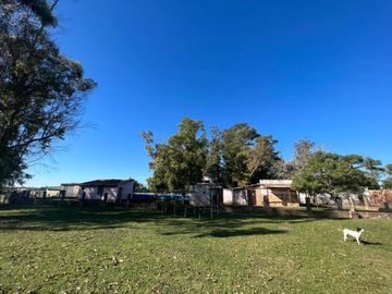 Casa en venta - 3 Dormitorios 2 Baños - 130.000Mts2 - Verónica