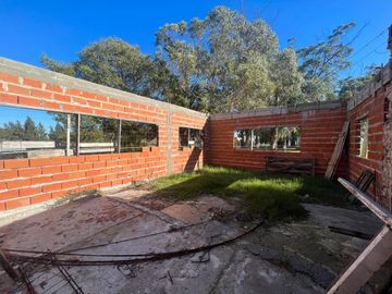 Casa en venta - 3 Dormitorios 2 Baños - 130.000Mts2 - Verónica