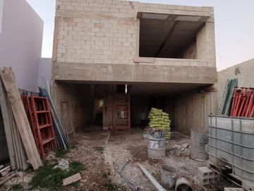 Townhouse en PREVENTA de 2 Recámaras con Piscina en Cholul, Mérida