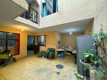 Casa en venta en Atemajac del Valle- Nicolás Bravo 2