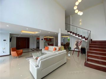 Hermosa finca amoblada de 2.900m2 en venta Rozo Palmira Valle Colombia