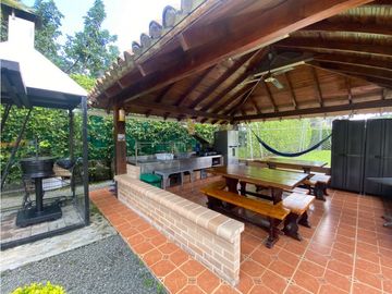 Hermosa finca amoblada de 2.900m2 en venta Rozo Palmira Valle Colombia