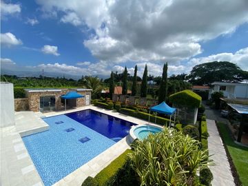 Hermosa finca amoblada de 2.900m2 en venta Rozo Palmira Valle Colombia