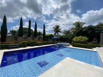 Hermosa finca amoblada de 2.900m2 en venta Rozo Palmira Valle Colombia
