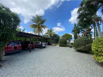 Hermosa finca amoblada de 2.900m2 en venta Rozo Palmira Valle Colombia