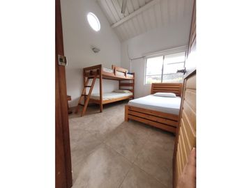 VENTA HERMOSA CASA CAMPESTRE RICAURTE CUNDINAMARCA