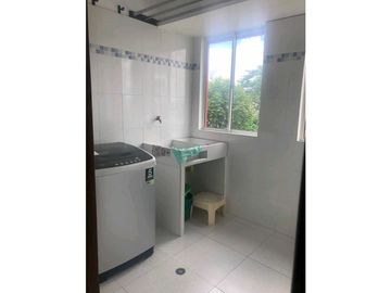 Apartamento en venta o arriendo en la castellana