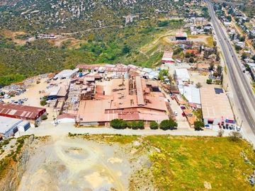 Se vende Bodega en Tecate, Baja California