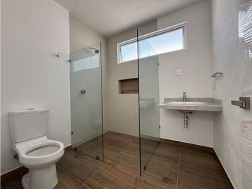 Casa en venta en San Juan Del Río en Santuaria 4 habitaciones
