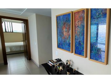 En venta lujoso departamento en edf. Poseidón en Manta Ecuador.