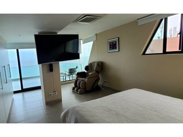 En venta lujoso departamento en edf. Poseidón en Manta Ecuador.