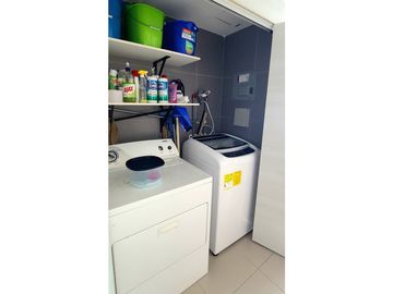 En venta lujoso departamento en edf. Poseidón en Manta Ecuador.