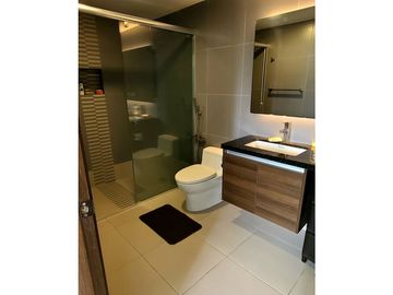 En venta lujoso departamento en edf. Poseidón en Manta Ecuador.