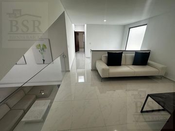 CASA EN VENTA EN RESIDENCIAL LAS BARCENAS EN METEPEC