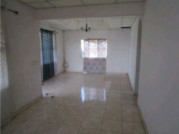 VENTA CASA CHALET LA CHORRERA NEGOCIABLE
