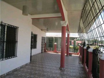 VENTA CASA CHALET LA CHORRERA NEGOCIABLE