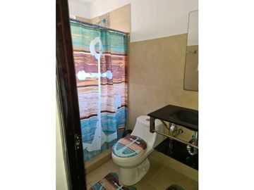 VENTA CASA  AMOBLADA 210m2 CORONADO NEGOCIABLE